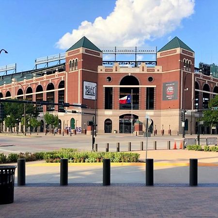 Family Friendly 2Bdrm-Walk To At&T/Cowboys Stadium Arlington Exterior photo