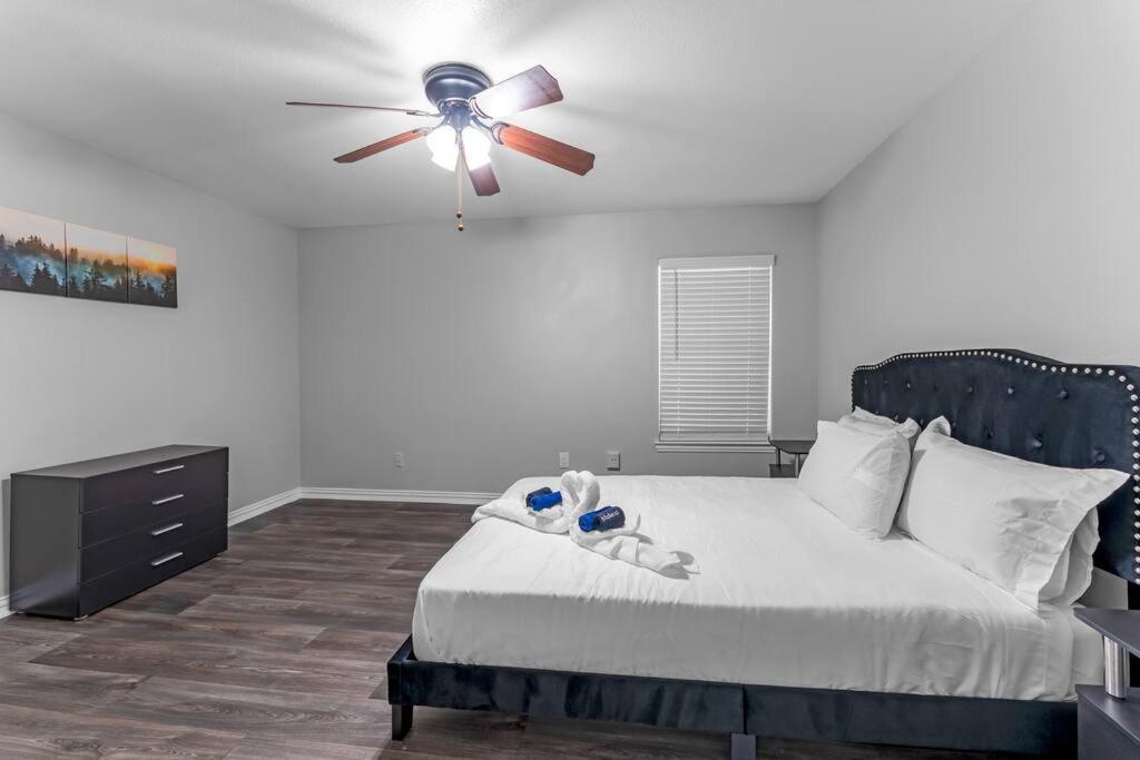 Family Friendly 2Bdrm-Walk To At&T/Cowboys Stadium Arlington Exterior photo