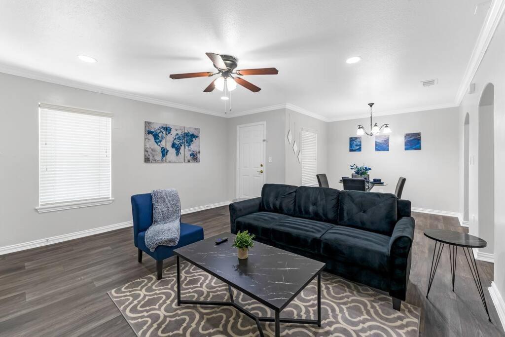 Family Friendly 2Bdrm-Walk To At&T/Cowboys Stadium Arlington Exterior photo