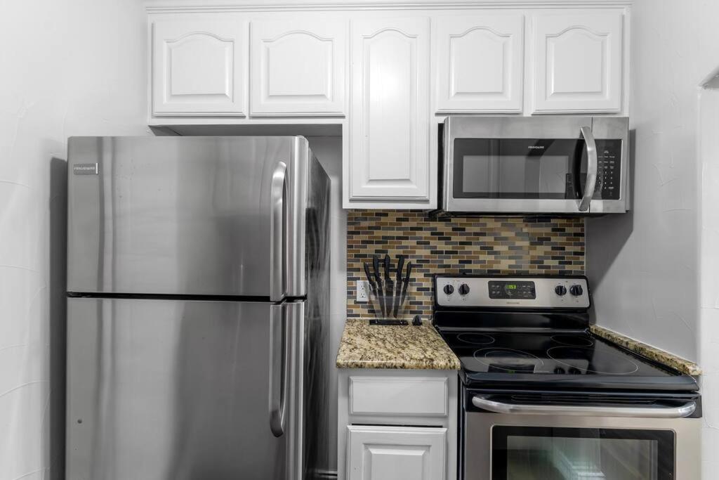 Family Friendly 2Bdrm-Walk To At&T/Cowboys Stadium Arlington Exterior photo